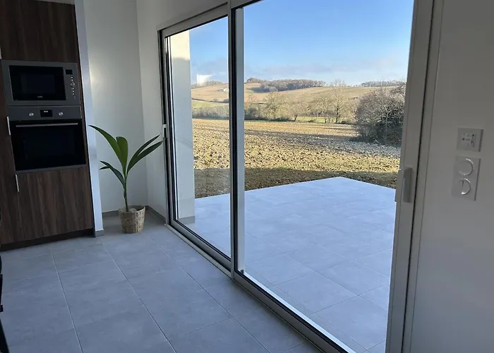 Maison Avec Belle Vue Au Calme بيت للعطل Lias